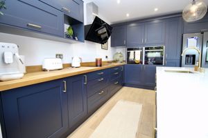 Kitchen- click for photo gallery